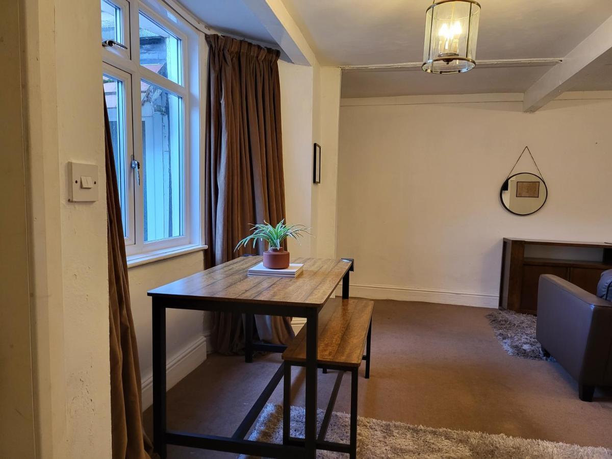 Апартаменты Seaside Flat With Fast Wifi Скарборо Экстерьер фото